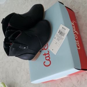 Girl boots size 5